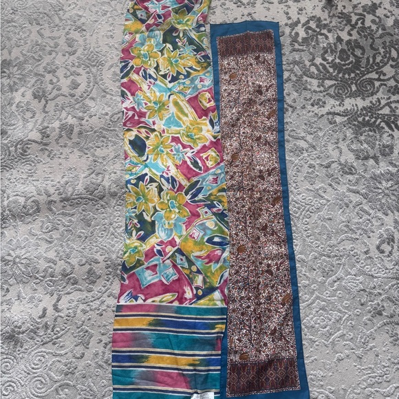 Multicolor Patterned Women's Scarf - Picture 2 of 7